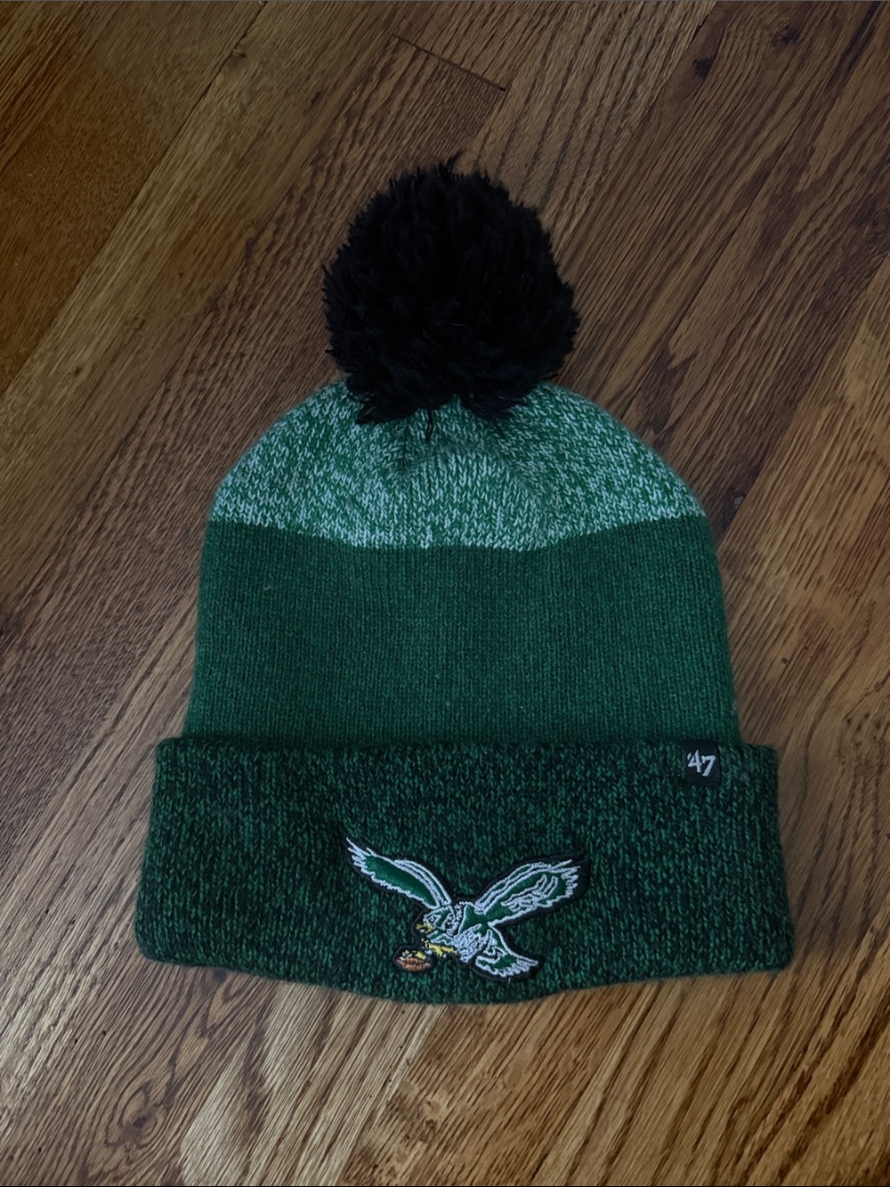 Philadelphia Eagles Hat Green Pom Pom Beanie with Eagle Patch